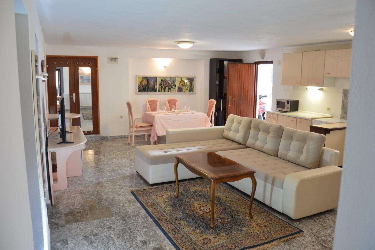 Apartments Aurelia Nova Vas  Exterior photo